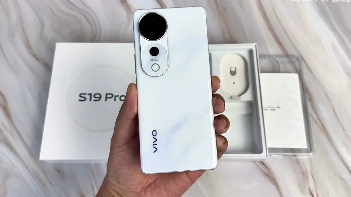 IPhone की वाट लगाने आया vivo का धाकड़ Vivo S19 Pro स्मार्टफोन, मात्र 30 मिनट में होता है पूरा चार्ज - Danial News